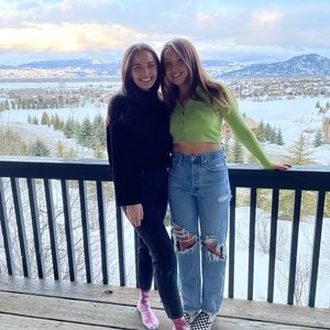 Meet your Posher, Casey